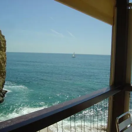 Os Reais - Apt In Front Of The Beach In Centeanes Carvoeiro  Exterior photo