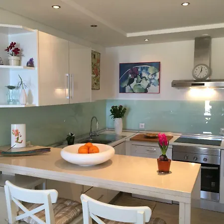 Os Reais - Apt In Front Of The Beach In Centeanes Carvoeiro  Exterior photo